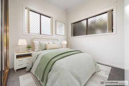 Charming Home with Studio in the Heart of Bathurst - Photo 5