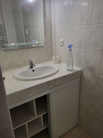 Location Maison 4 pièces 72m² ST MAMERT DU GARD 30730 - Photo 4