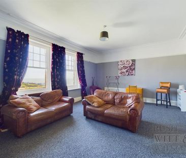 4 bedroom apartment to rent - Photo 1