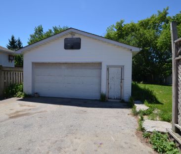 For Lease - 526 Poplar Avenue, Ajax, Ontario - Photo 3