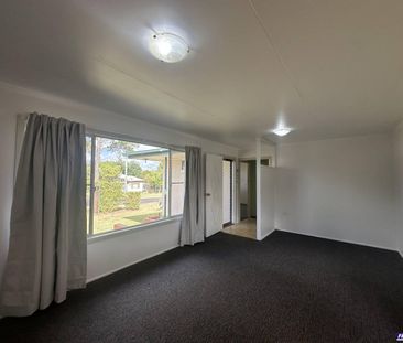 Spacious Family Home - Photo 4