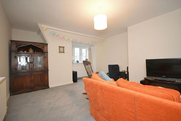 3 bedroom apartment to rent - Photo 1