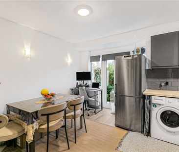 Lisbon Avenue, Twickenham, TW2 5HP - Photo 2