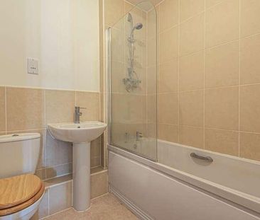 Thornhill Close, Carterton, OX18 - Photo 1