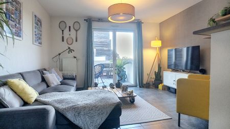 T2 en duplex avec terrasse - Photo 5