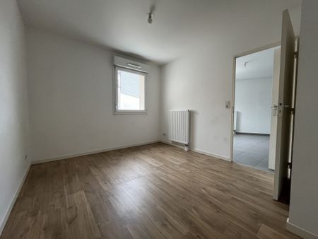 Location Appartement 2 pièces 45m² ROUEN 76100 - Photo 3