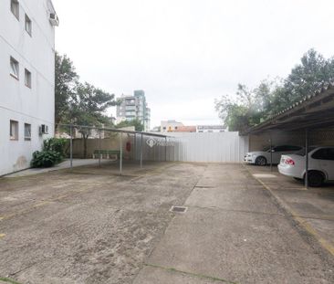 Apartamento com 2 quartos e 62m² para alugar em Passo da Areia, Por... - Foto 6