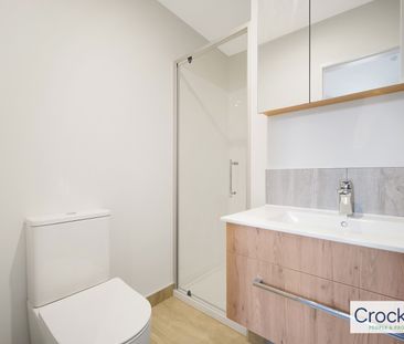 Modern Parkside Living in Central Te Atatū South – Brand-New Apartment - Photo 5