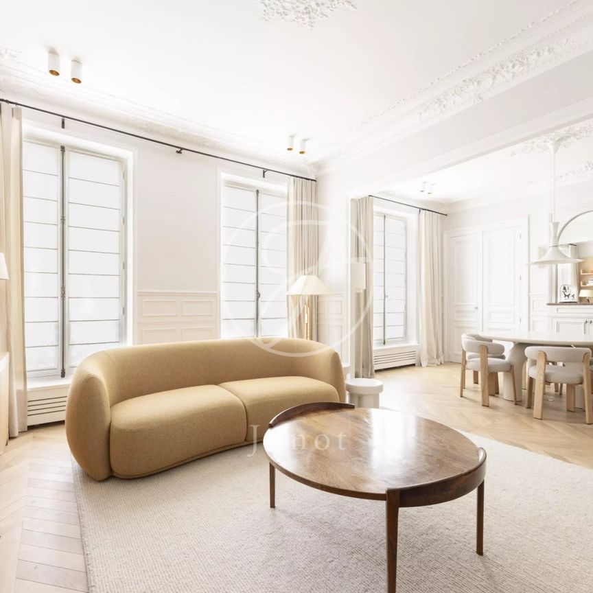 Appartement • Île Saint Louis - Photo 1