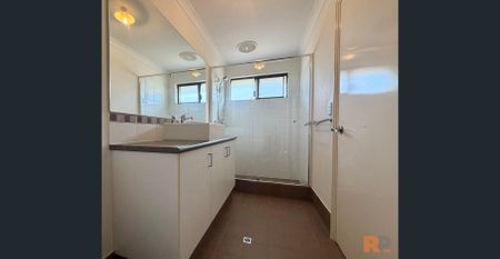 Modern 2-Bedroom Dual Key Unit! - Photo 5