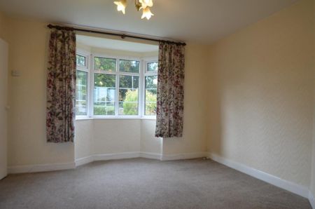 3 bedroom semi-detached house to rent - Photo 2