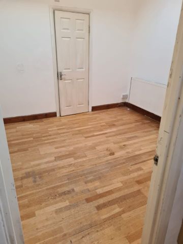 1 Bed Flat, London, E2 - Photo 3