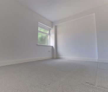Fairview Drive, Watford - Photo 5