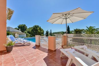 FOR RENT VILLA MORAIRA with 4 bedrooms for LONG TERM NEAR THE BEACH AND THE CITY