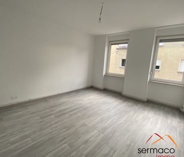 Appartement rénové de type F4 - Photo 2