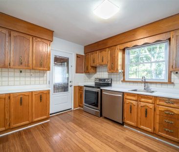 For Lease - 142 Harewood Avenue, Toronto, Ontario - Photo 4