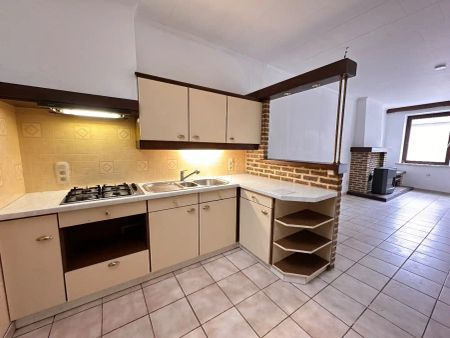 Te huur: woning gelegen in het centrum van Tongeren - Photo 4