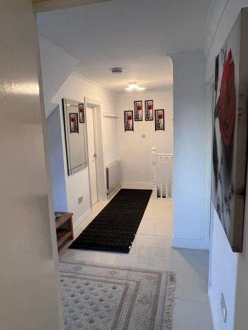 6 bedroom terraced house to rent - Photo 2