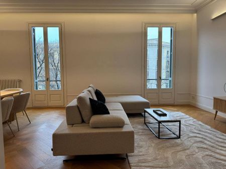 4 room luxury Flat for rent in Barcelona, Catalonia - Photo 2
