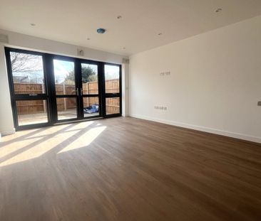 Queen Street Close - Photo 5