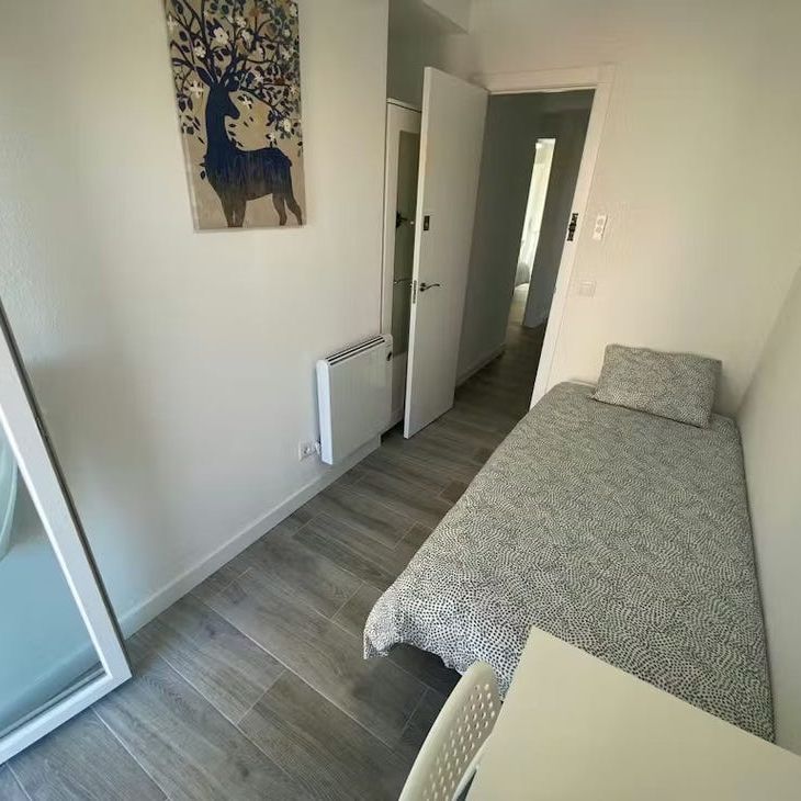 Calle de Albino Hernández Lázaro, Madrid, Community of Madrid 28021 - Photo 1