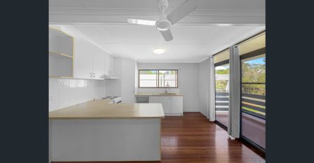 3-Bedroom Beachside Home - Photo 3