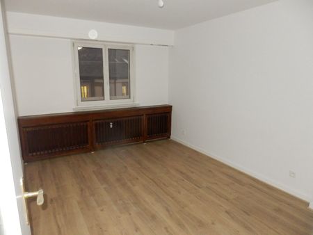 Location Appartement 3 pièces 81m² STRASBOURG 67000 - Photo 4