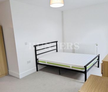 2 bedroom Flat To Let Total Size: 1055 SQ FT - Photo 4