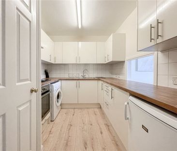 Superbly presented 1 bedroom apartment for rent within walking dist... - Photo 4