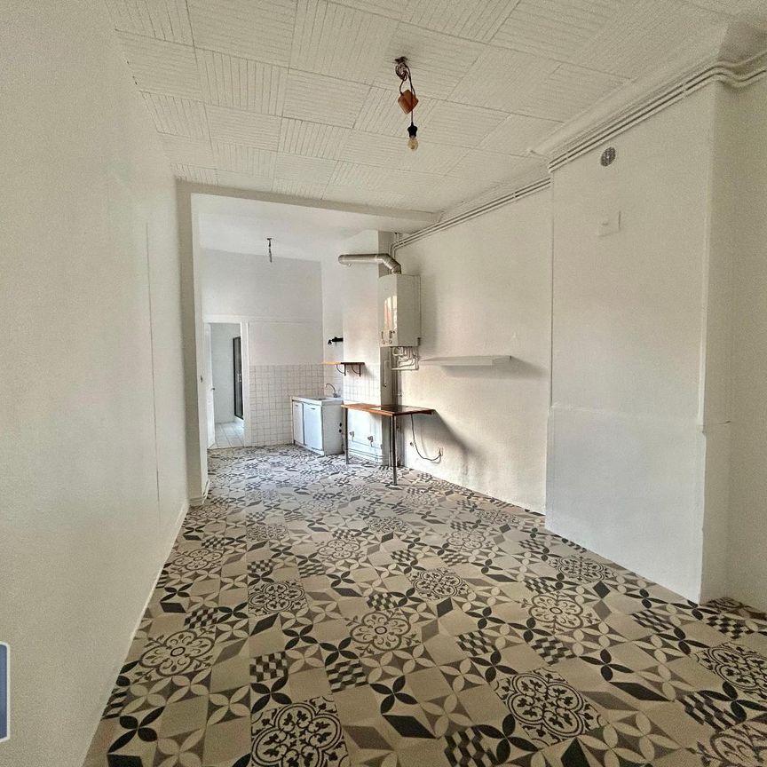 Location Appartement 3 pièces 101m² ST ETIENNE 42100 - Photo 1