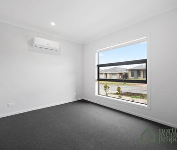 Brand New Family Home in a Growing Sunbury Community - Photo 2
