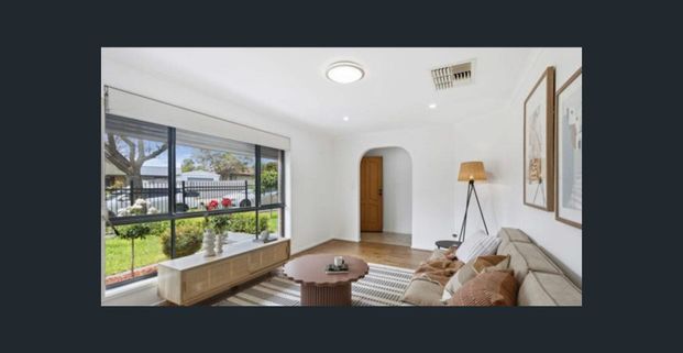 House for rent - Photo 1