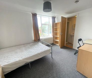 6 bedroom townhouse to rent - Photo 4