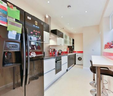 5 bedroom terraced house to rent - Photo 3