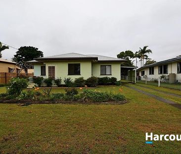 4 Bedroom Family Home Located in Svensson Heights! - Photo 5