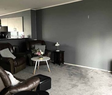 Townhouse Living - Photo 2