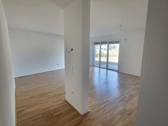 ERSTBEZUG! 2-Zimmer-Wohnung mit Terrasse und Garten, Top 4 - Photo 1