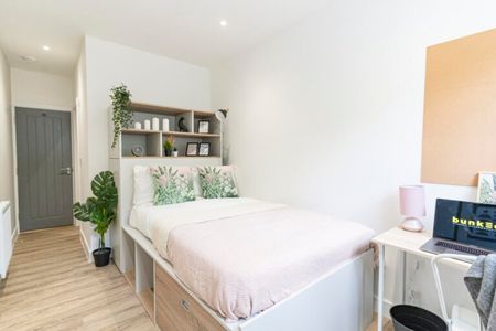 Battery Hill #10 - Photo 2