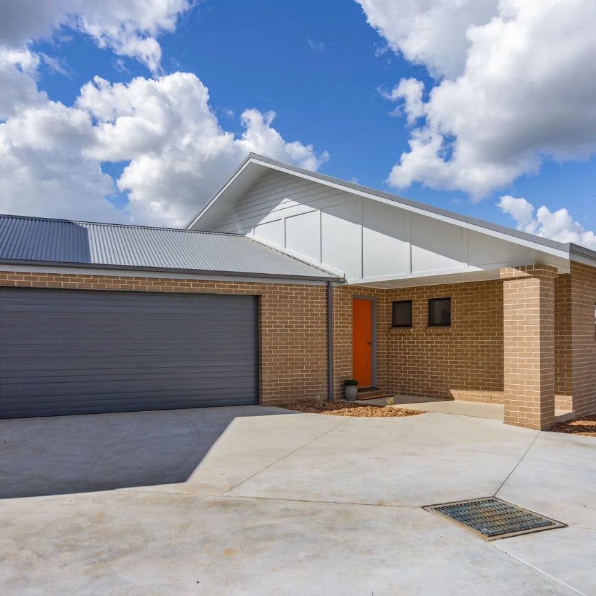 Modern Living in a Prime Location - Photo 1