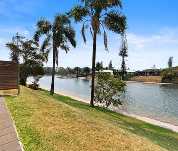 2/43 Karbunya Street, Mermaid Waters, Qld 4218 - Photo 6