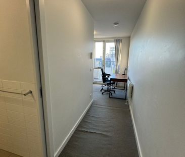 1-Bedroom Apartment in Prime Prahran Location - Photo 4