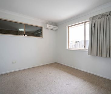 Charming Lowset Brick Home - Photo 3