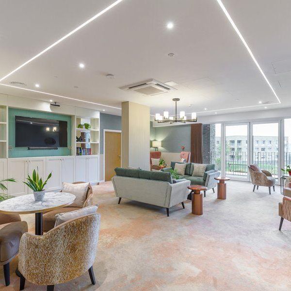 3 bedroom retirement property to rent - Photo 1