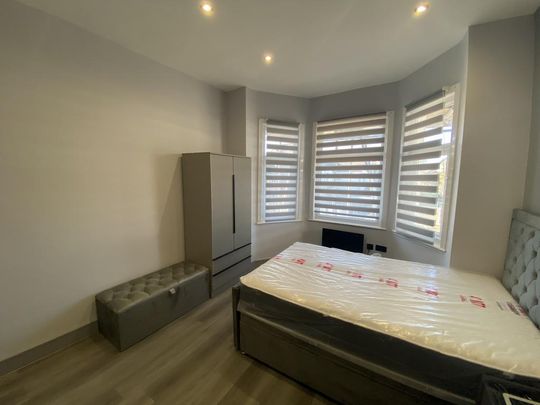 1 bedroom in a house share to rent - Photo 1