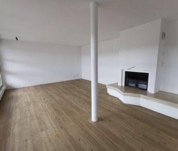 Attraktive Wohnung mit grosser Terrasse und neuer Küche - Photo 2