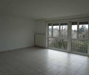 Appartement à louer - REIMS - RUE DE BEZANNES - Photo 1