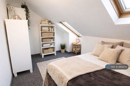 3 bedroom terraced house to rent - Photo 5