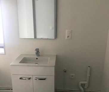 Location Appartement 1 pièce 27m² BESANCON 25000 - Photo 2