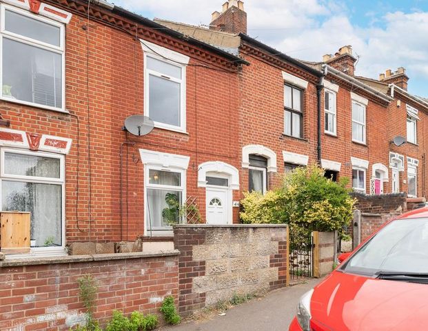 3 bedroom terraced house to rent - Photo 1