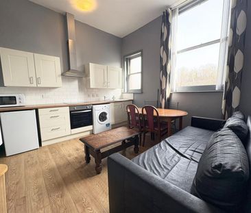 St. Petersgate, Stockport - Photo 4